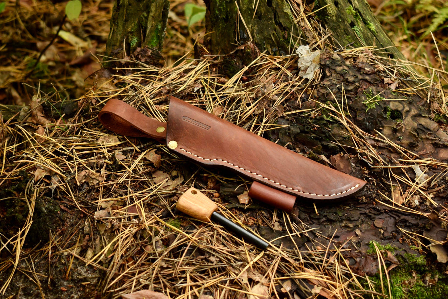 SHFerro Leather Sheath with Ferro Rod
