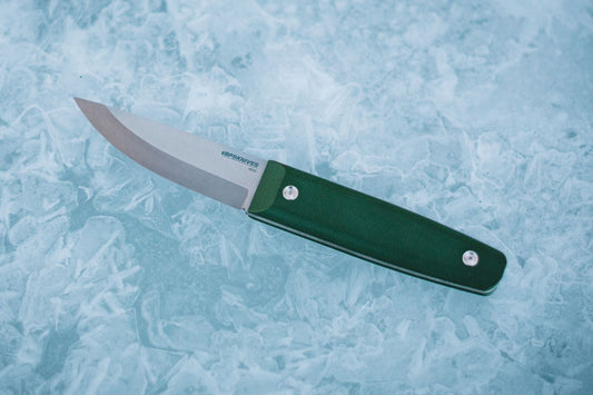 Aurora — a Knife Born From the Northern Lights