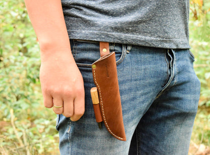 SHFerro Leather Sheath with Ferro Rod